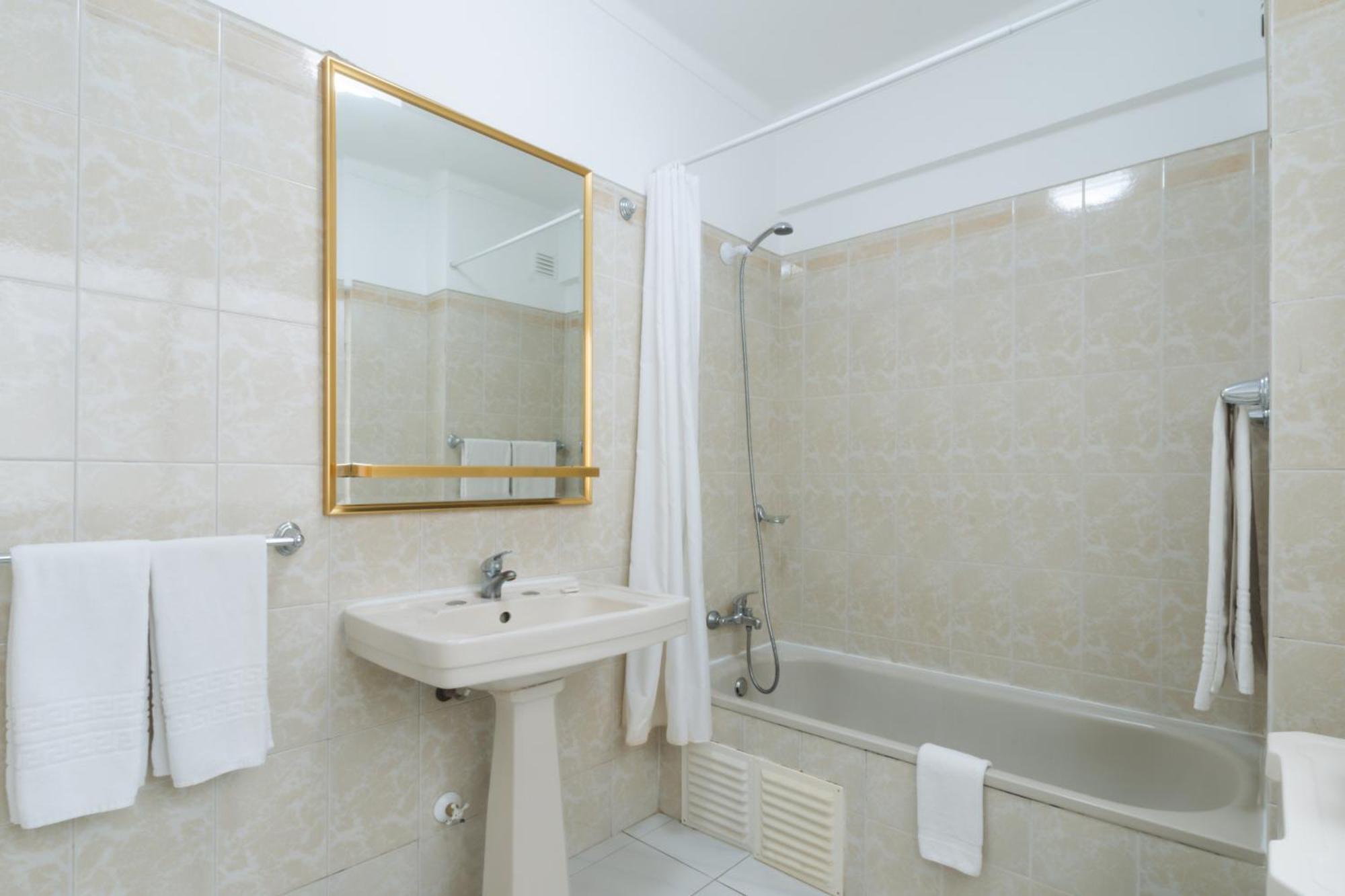 Atlantida By Garvetur Apartment Quarteira Exterior photo